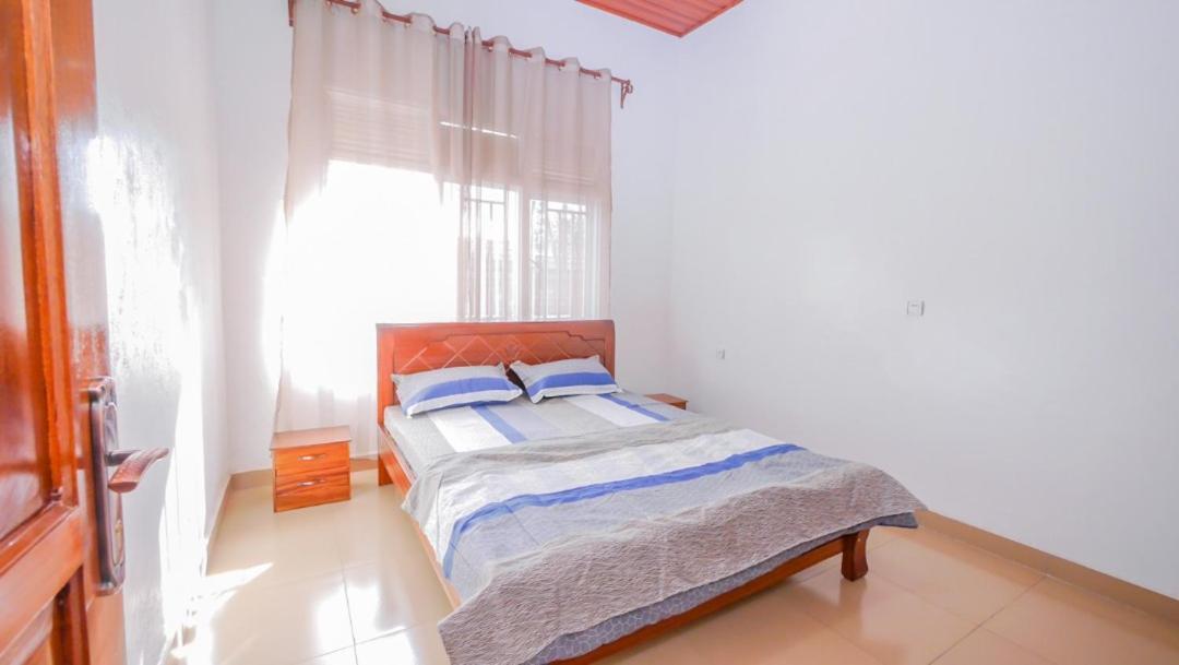 Da Vinci House Bed & Breakfast Kigali Exterior photo